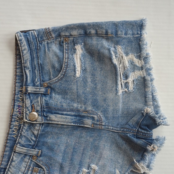 AEO Distressed Tom Girl Shortie Ripped Distressed Frayed Jean Shorts 2 Blue - Picture 11 of 15
